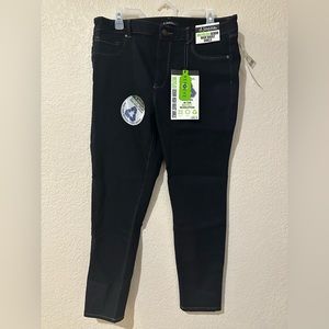 Women’s High Waist Ankle Jeans